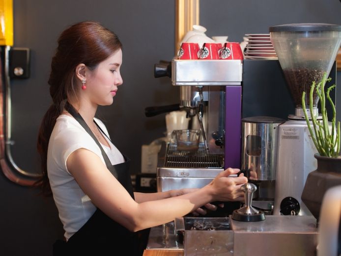 semi-managed-5-days-cafe-short-hours-ample-carparks-2308021-2