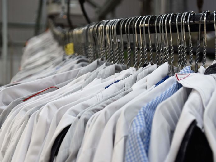 profitable-dry-cleaning-shop-tkg-10-000-pw-cheap-rent-550-pw-long-lease-24-1