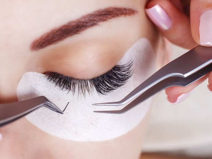 modern-beauty-salon-for-sale-high-foot-traffic-shopping-centre-location-2605072-1