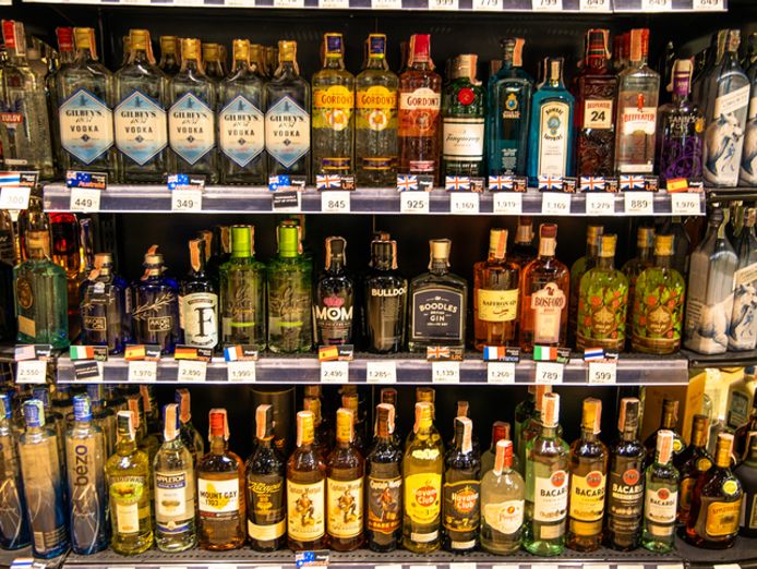 prime-location-liquor-store-fully-equipped-licensed-amp-ready-to-trade-2604163-1