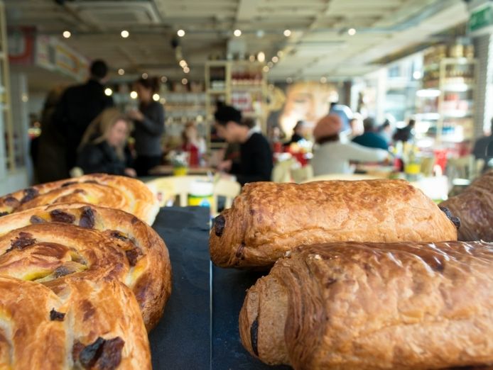 business-for-sale-established-vietnamese-bakery-in-mount-waverley-2410021b-2