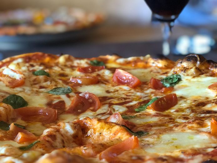 pizza-shop-for-sale-10k-wk-takings-810-rent-prime-location-2509062-2