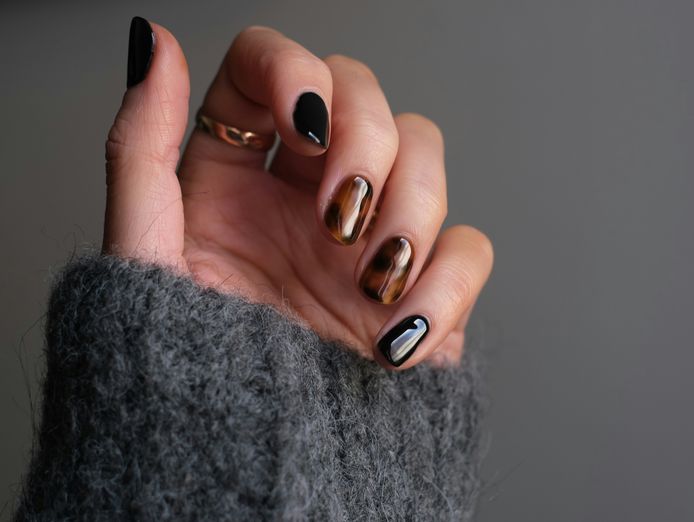 fully-managed-and-highly-profitable-nail-amp-beauty-salon-for-sale-near-moorabbi-0