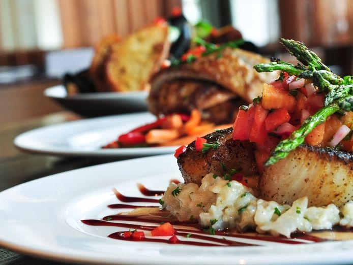 thriving-restaurant-amp-bar-16k-weekly-sales-low-rent-high-exposure-locatio-1