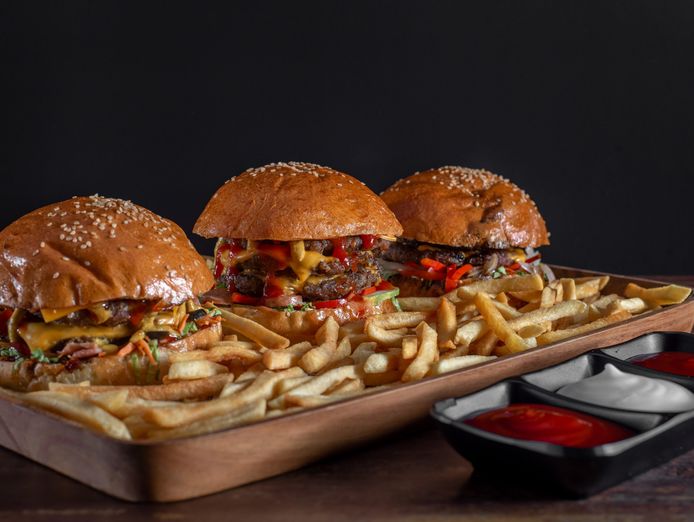 busy-burger-takeaway-with-15k-weekly-sales-new-fit-out-2509141-0