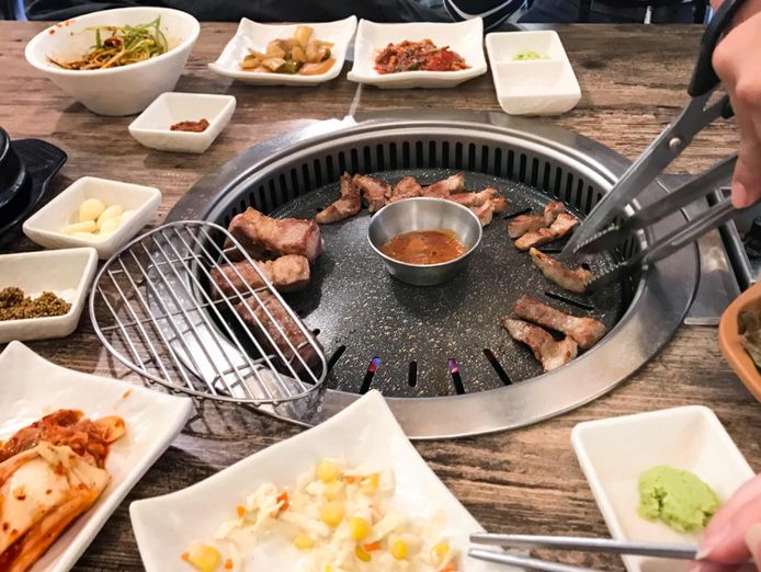 korean-bbq-strong-taking-best-set-up-heavy-foot-traffic-2401041-3