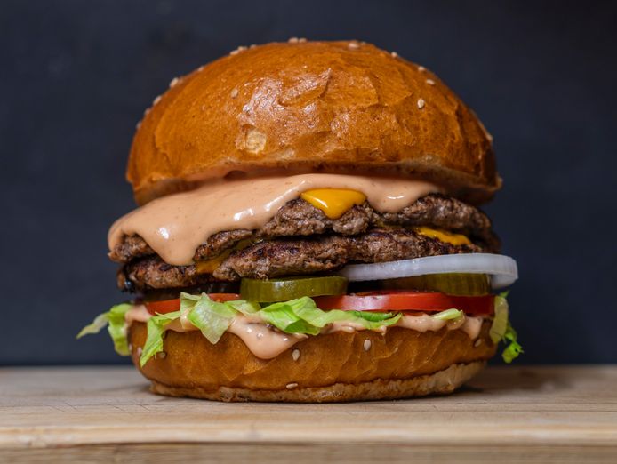 premium-listing-burger-franchise-for-sale-large-seating-2609181-1