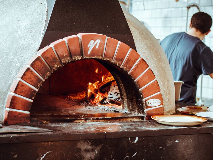 authentic-italian-wood-fired-pizza-ready-for-relaunch-armadale-2608121-1