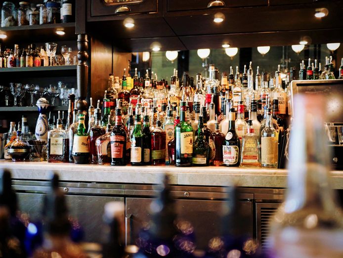 indian-restaurant-29k-weekly-takings-double-front-shop-with-luxury-bar-140-1