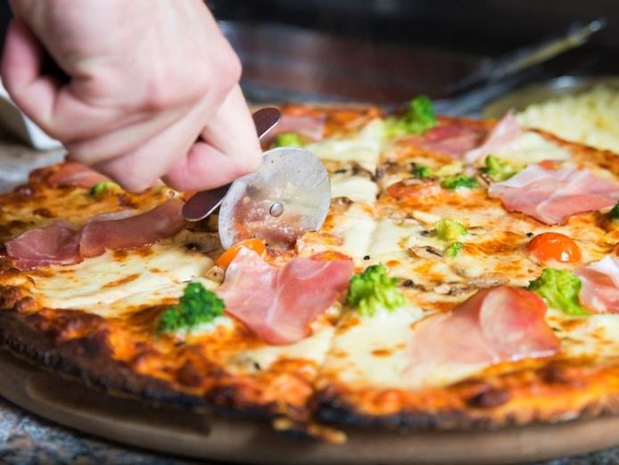 fantastic-pizza-takeaway-opposite-knox-shopping-centre-2609081-1
