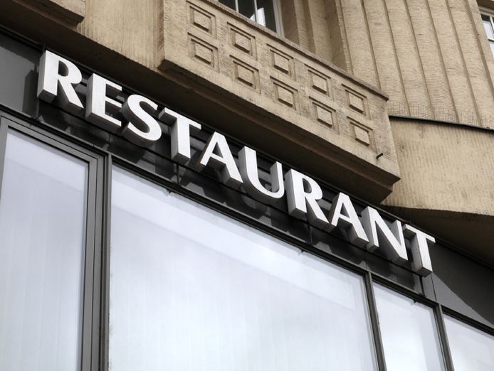 bendigo-restaurant-best-location-suit-any-cuisine-nice-and-profitable-2405101-0