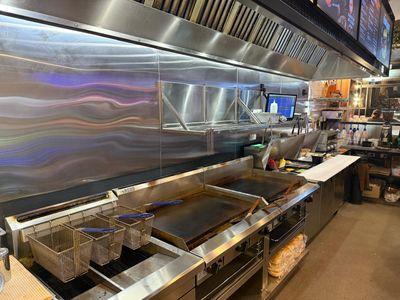 standout-corner-site-burger-bar-take-away-5