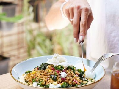 thriving-bayside-cafe-strong-profits-day-trade-only-prime-location-3