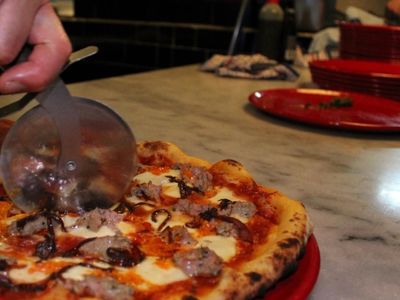 urgent-sale-popular-bayside-wood-fired-pizza-restaurant-8