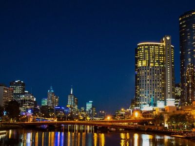 exceptional-inner-city-hospitality-events-venue-fully-managed-5