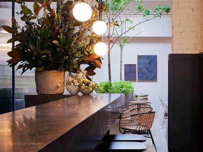 designer-turnkey-cocktail-wine-bar-late-night-3am-liquor-licence-1