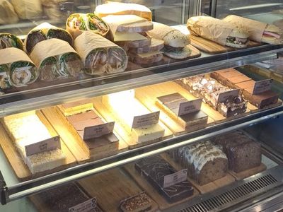 e-a-local-favourite-high-potential-cafe-in-melbournes-north-urgent-sale-1