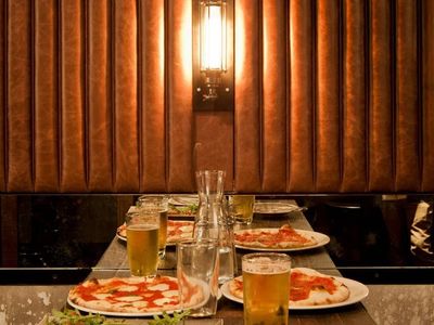 iconic-wine-bar-and-pizzeria-in-prime-location-6