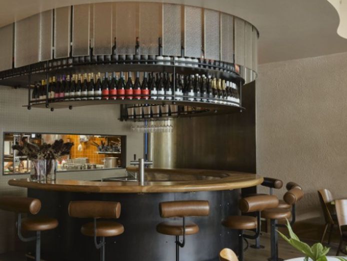 exceptional-1-8m-hospitality-opportunity-ready-for-your-next-success-story-5