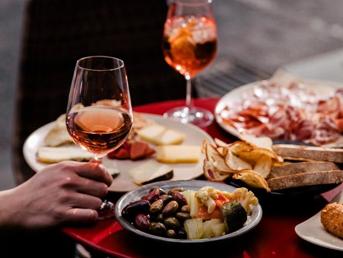 iconic-italian-pizzeria-wine-bar-in-premium-cbd-dining-precinct-3