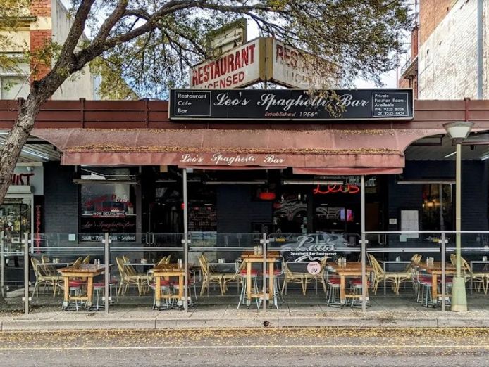iconic-melbourne-hospitality-institution-accommodation-business-dual-income-0