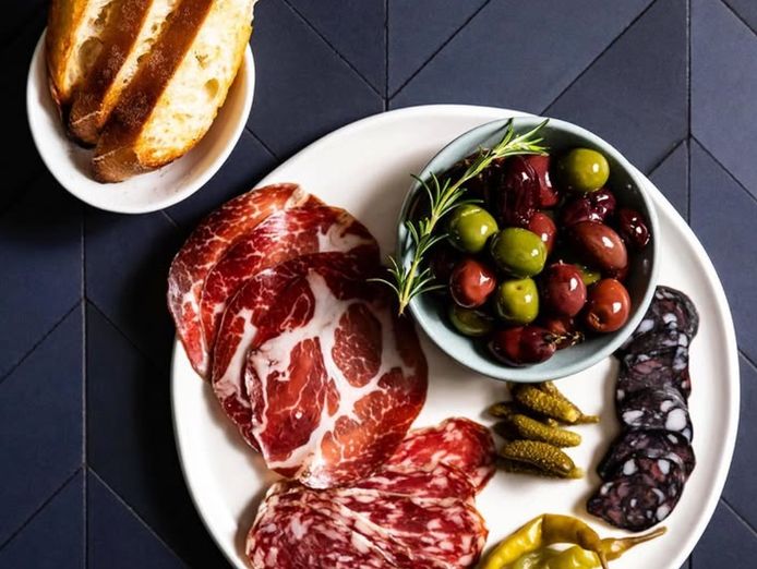 designer-turnkey-cocktail-wine-bar-late-night-3am-liquor-licence-9