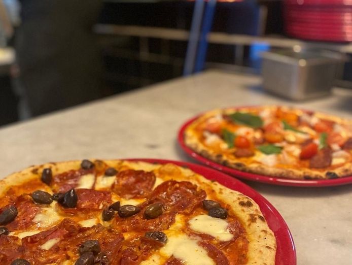 urgent-sale-popular-bayside-wood-fired-pizza-restaurant-3