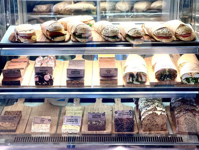 e-a-local-favourite-high-potential-cafe-in-melbournes-north-urgent-sale-3