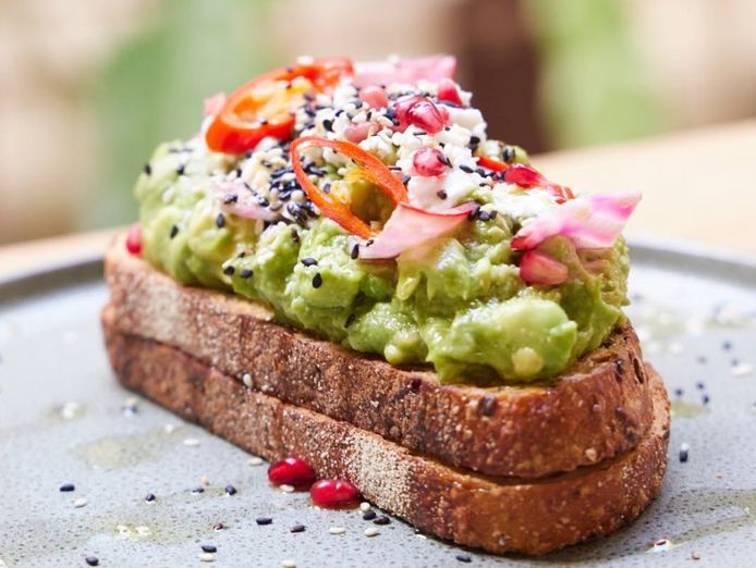 thriving-bayside-cafe-strong-profits-day-trade-only-prime-location-0