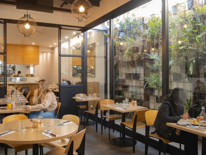 lifestyle-cafe-opportunity-profitable-day-trade-nights-off-3