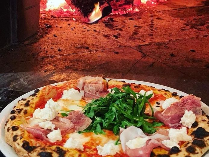 popular-bayside-wood-fired-pizza-restaurant-price-reduction-for-urgent-sale-0