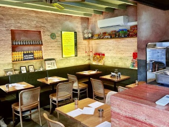 blank-canvas-hospitality-opp-in-fitzroy-fully-fitted-cheap-rent-1am-licence-1