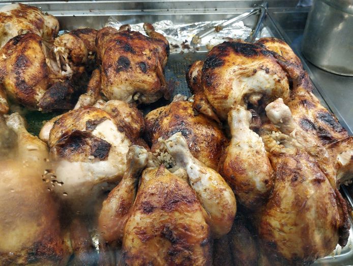 super-busy-charcoal-chicken-takeaway-0