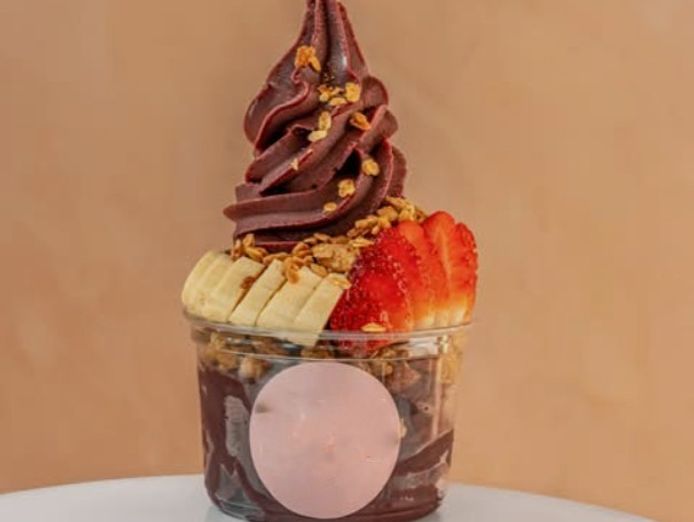 acai-dessert-business-prime-main-entrance-position-in-busy-shopping-centre-3