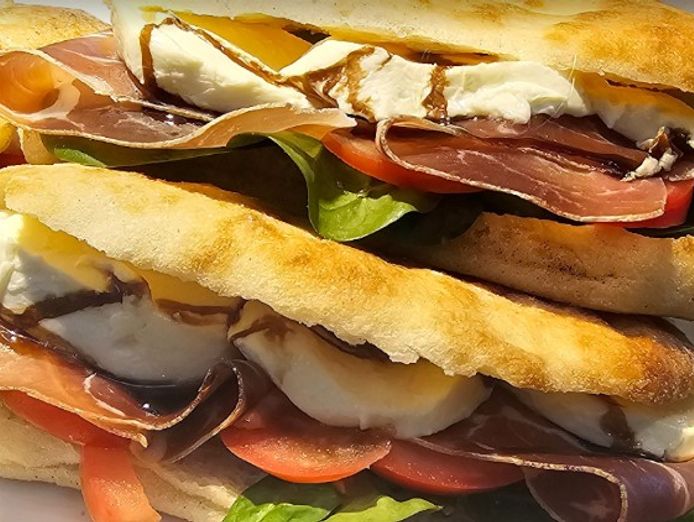 award-winning-cafe-providore-dual-concept-strong-turnover-long-lease-0