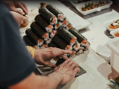 bbs-105-established-japanese-sushi-train-shop-in-glenelg-2