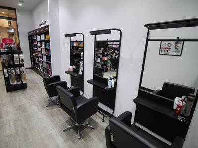 exclusive-opportunity-with-dual-income-retail-and-salon-in-high-density-location-3