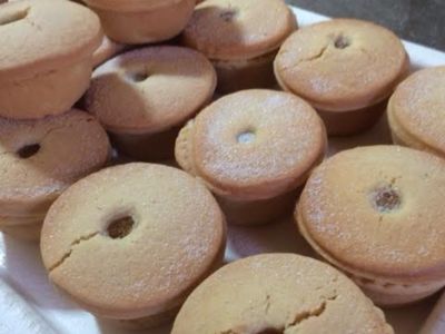 established-sandy-bay-bakery-amp-caf-233-with-loyal-local-following-4