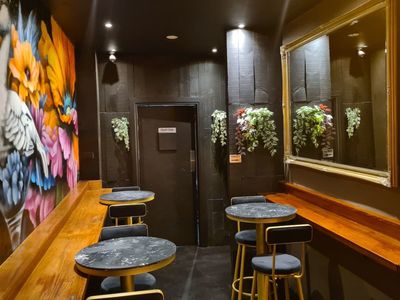 under-offer-golden-goose-cocktail-bar-1p6306-5