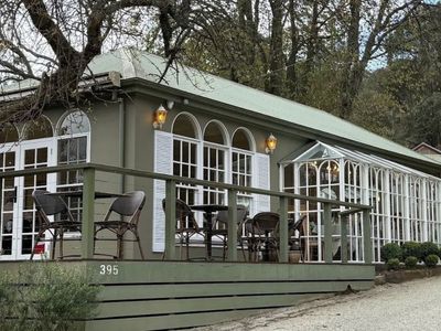 fortnums-restaurant-amp-wedding-venue-sassafras-2