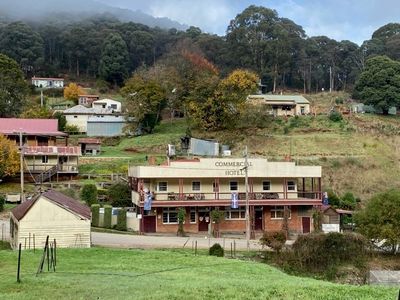 commercial-hotel-woods-point-1p6187-6