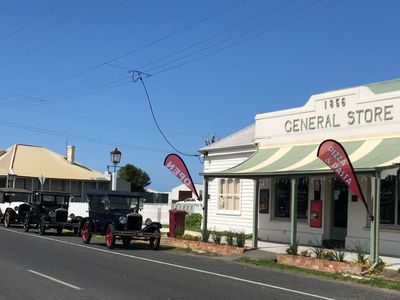 licensed-restaurant-amp-airbnb-coastal-lifestyle-opportunity-in-port-albert-0