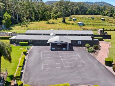 26-acres-established-pet-resort-amp-multiple-residences-a-rare-freehold-oppor-1