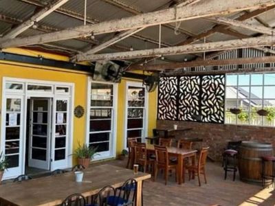 under-offer-star-hotel-rutherglen-3