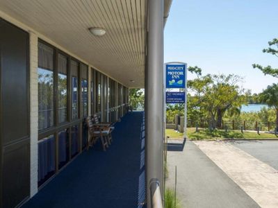 established-mackay-cbd-motel-freehold-going-concern-or-leasehold-opportunity-1