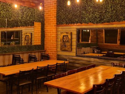 picasso-39-s-pizza-restaurant-7