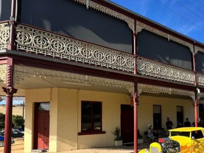 gladstone-hotel-dookie-established-country-hotel-opportunity-0