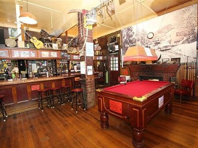commercial-hotel-woods-point-1p6187-2