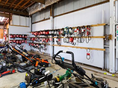 prime-portland-freehold-business-opportunity-established-retail-amp-workshop-3