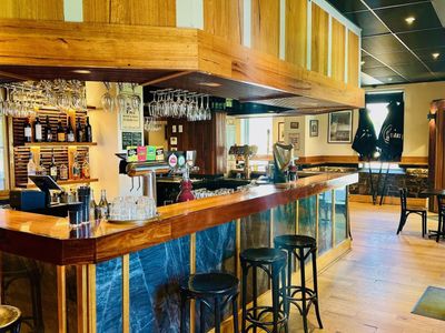 williamstown-landmark-leasehold-opportunity-at-the-steam-packet-hotel-9